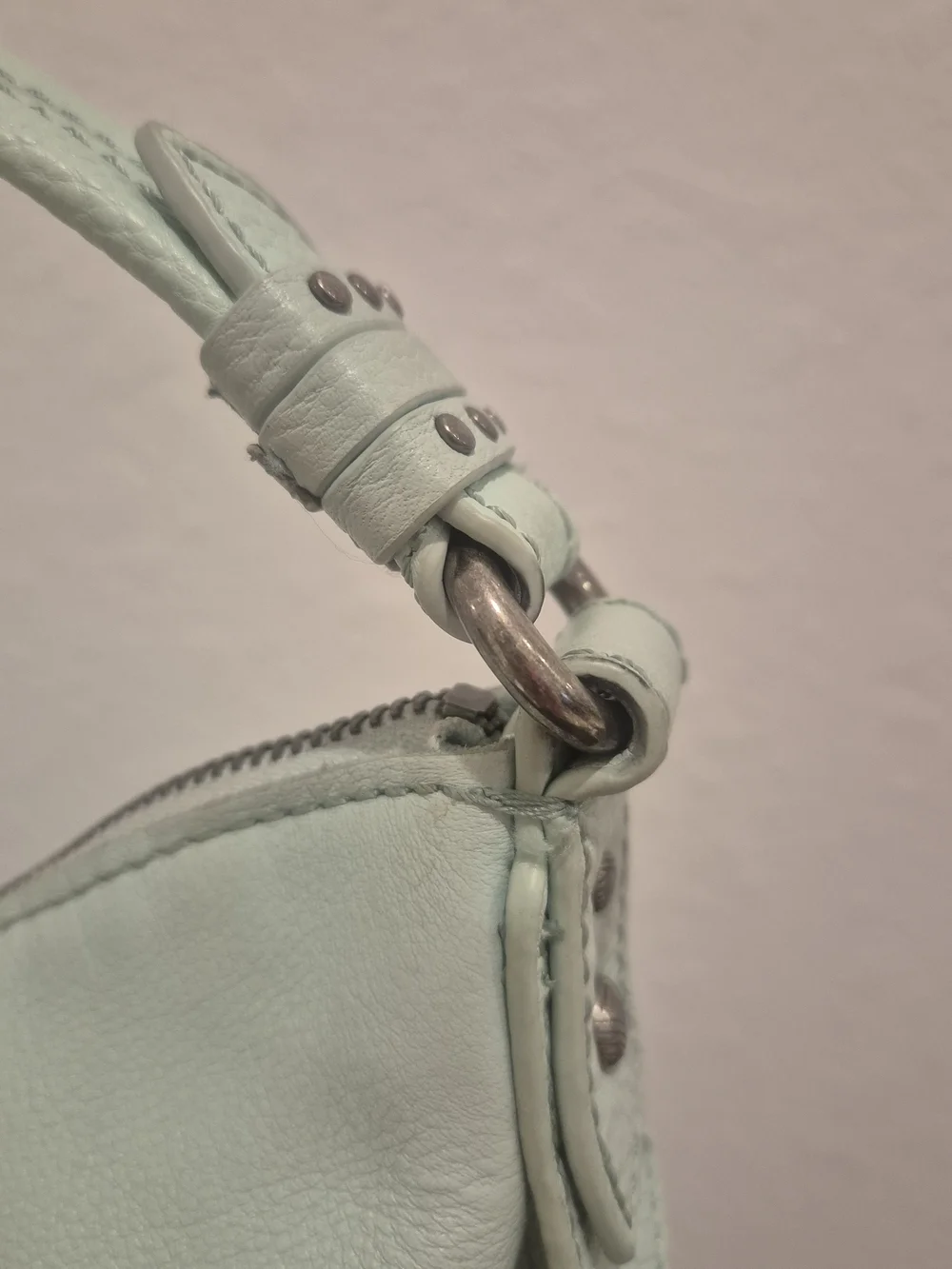 The Sak Sequoia Pebbled Leather Hobo Bag/Purse Soft Mint Green